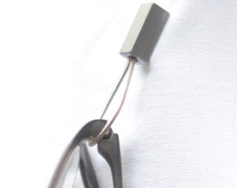 Magnetic Eyeglass Holder made of machined stainless steel and shark wire. Steel-1