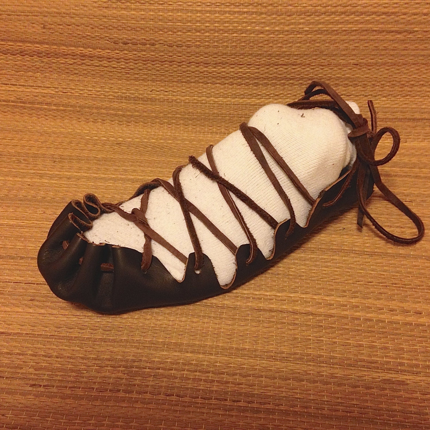 Gwynvar Ghillie Celtic Shoe Adult Unisex Brown Chap