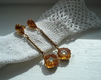 Vintage Topaz Crystal Faceted Glass Rhinestone Gold Dangle Pierced Earrings