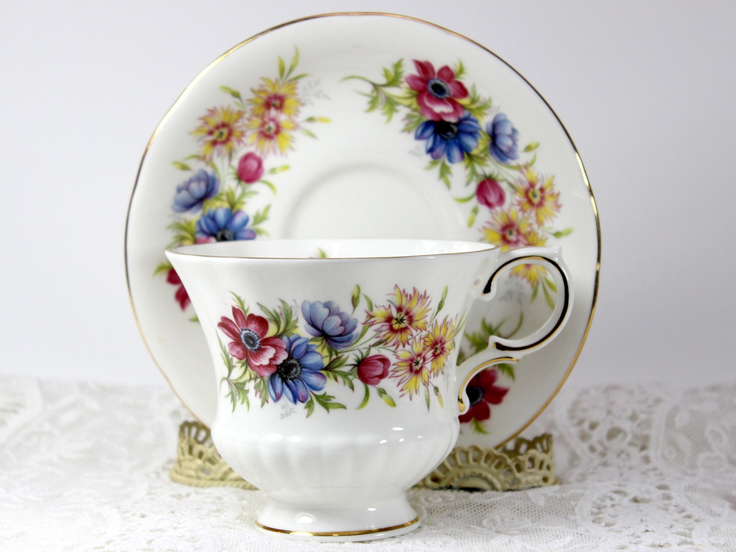 Paragon Teacup Tea Cup and Saucer Flower Festival 10405 Haute Juice