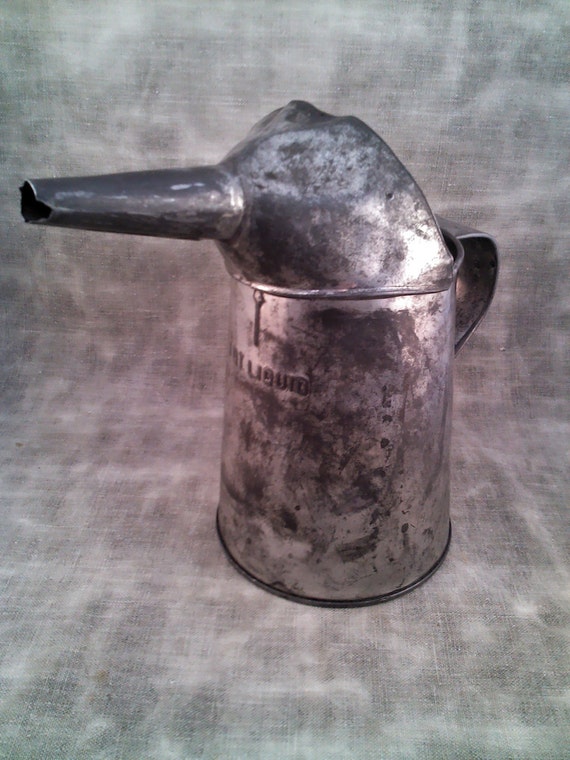 Vintage 1 Quart Oil Funnel Can