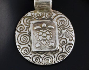 FRISKEY handmade Lampwork Glass Beads, Sea Turtle silver pendant necklace