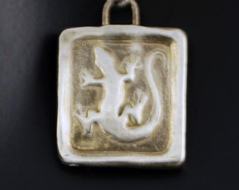 FRISKEY handmade Lampwork Glass Beads, Fine Silver Gecko pendant necklace