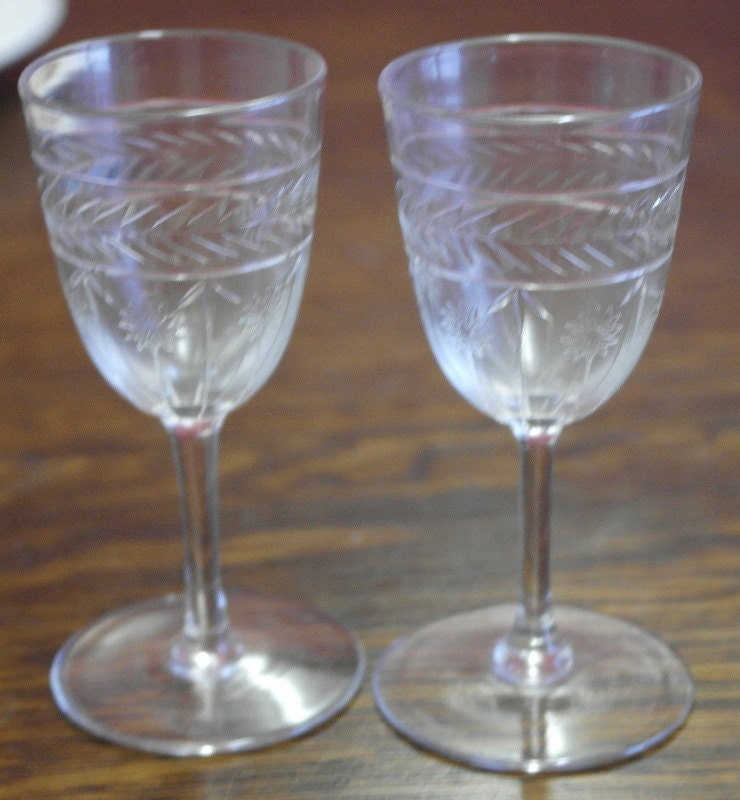 pair of antique etched sherry glasses – Haute Juice