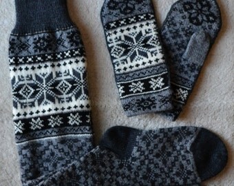 NORWEGIAN Scandinavian Hand Crafted 100% wool by NordicStarStudio