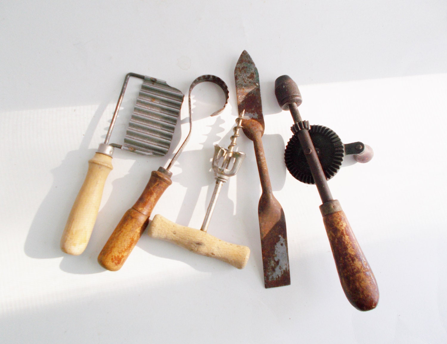 Vintage Kitchen Gadgets Tools Set of 5 Instant Collection