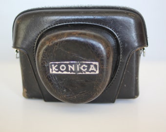 Vintage Konica 35 mm EE camera