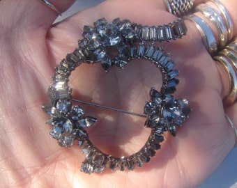 Antique Rhinestone Wreath Brooch 799.