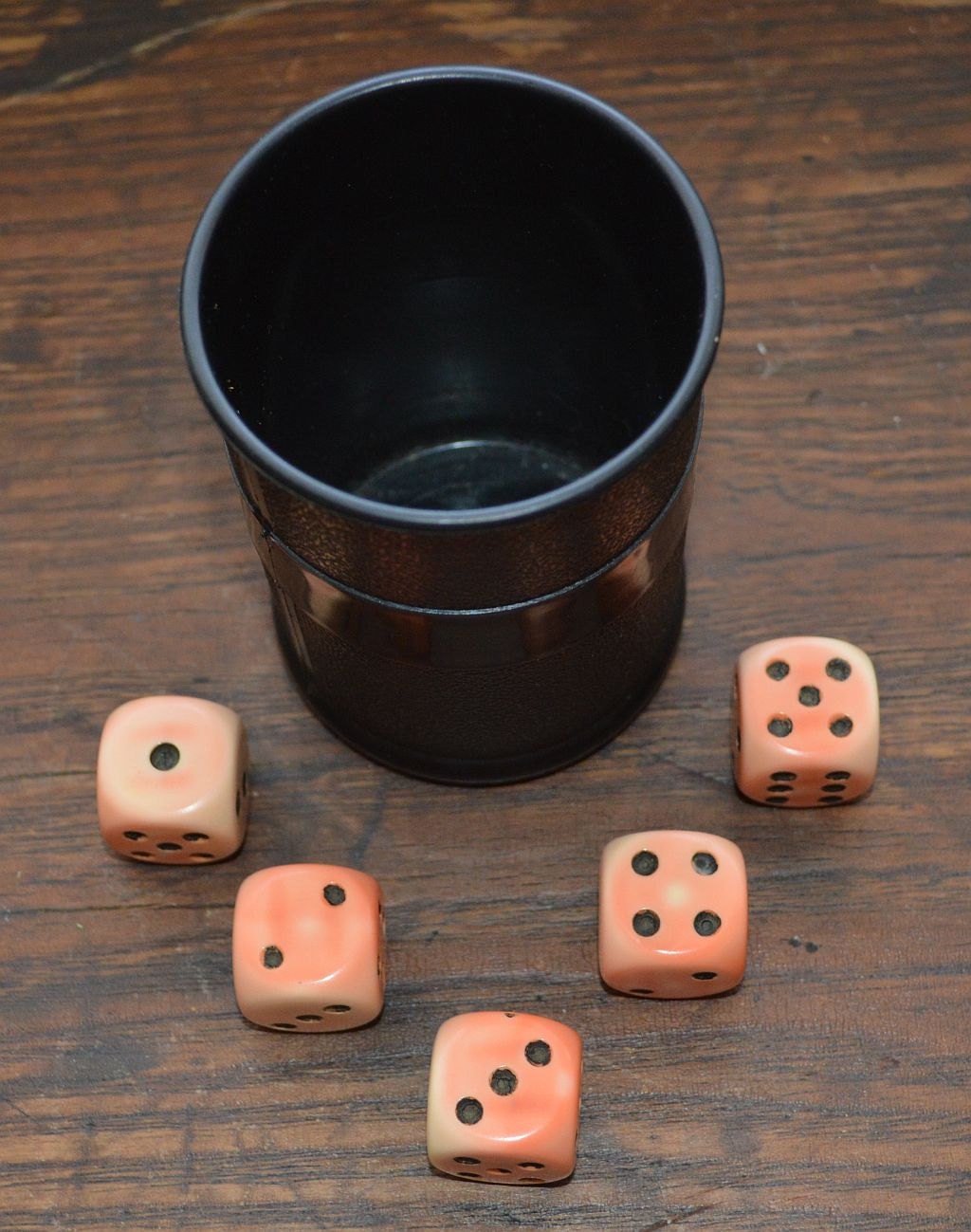 Vintage dice with cup Yahtzee by MaAndPasAttic on Etsy