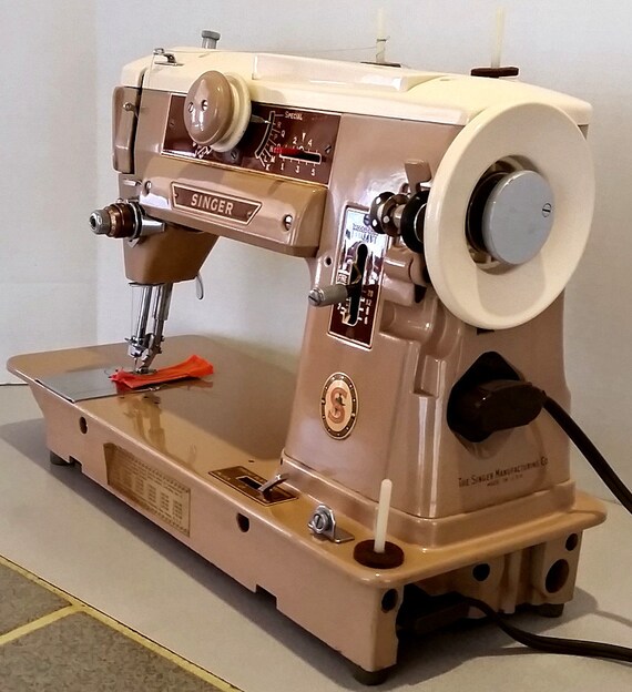 Restored Singer 401A Vintage Sewing Machine w/Guaranty and
