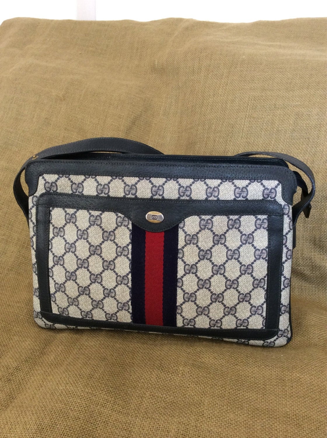 Vintage Gucci Accessory Collection accordion blue signature leather