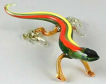 5 1/2" long gecko lizard glass figurine - hand blown