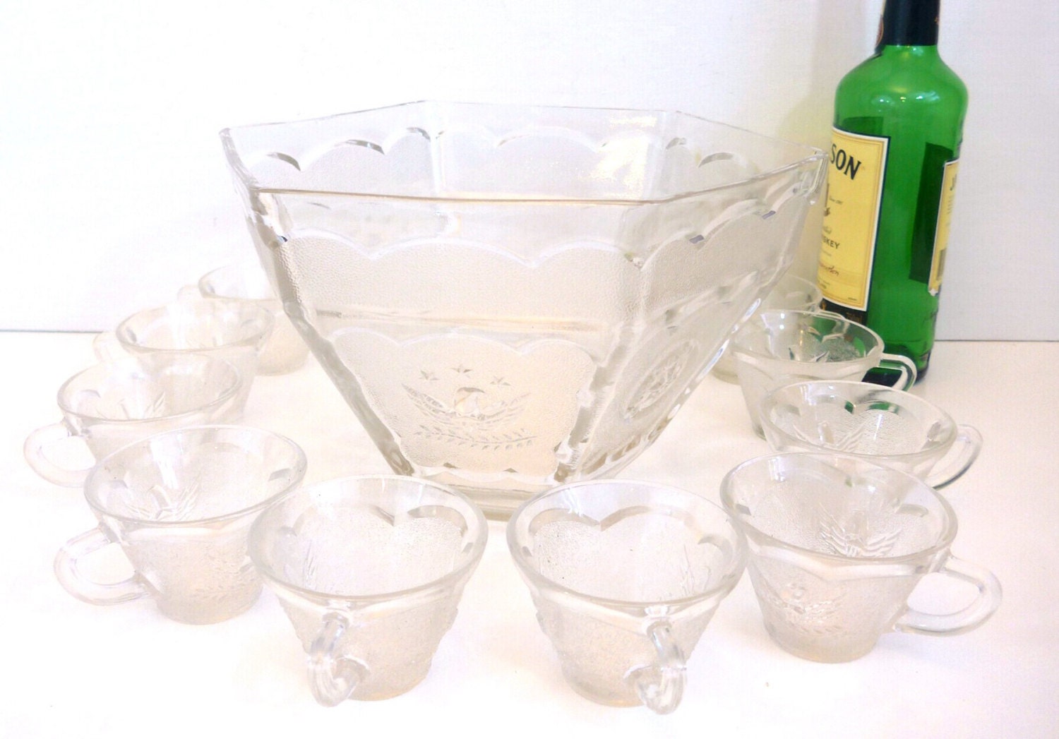 Vintage 1950s Federal Glass American Eagle Stars Glass Punch Bowl w/ 10