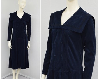 Vintage 50s Plus Size Navy Dress Pleated Dress by SprightlyVogue