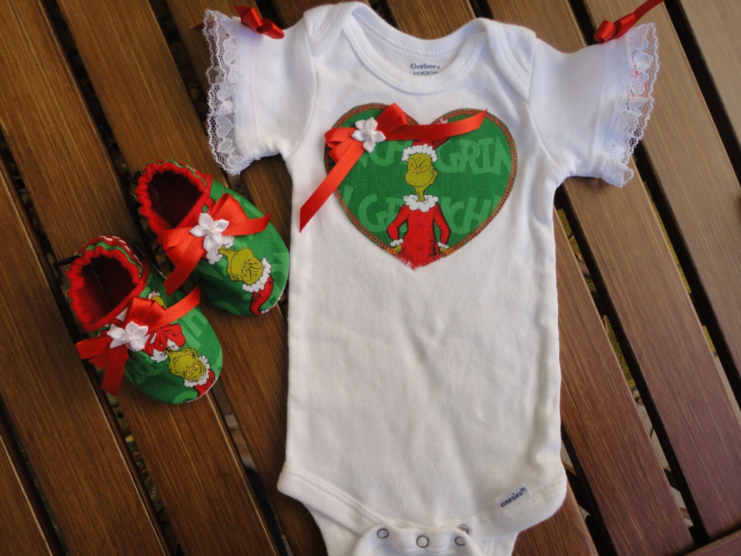Dr. Seuss Grinch Christmas Boutique 2 Piece Outfit Baby Girl
