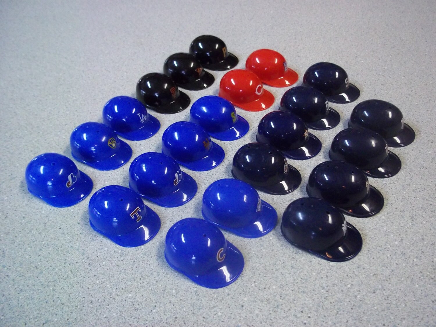 Miniature Baseball Helmets Major League Baseball Vintage 22