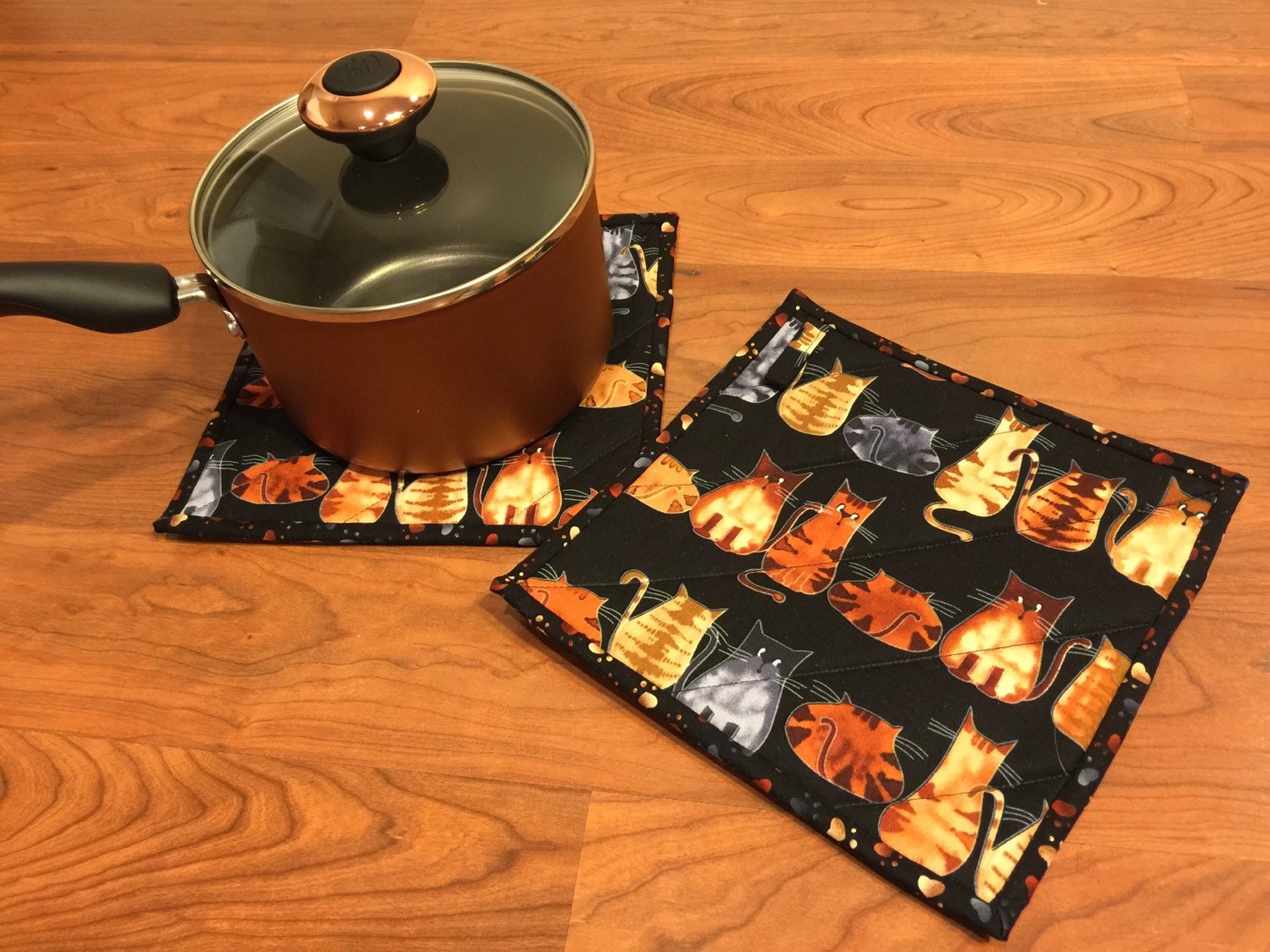 Cat Quilted Insulated Pot Holder Set by Bees3631Creations on Etsy