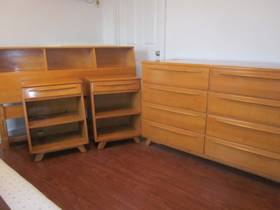 vintage blonde bedroom furniture