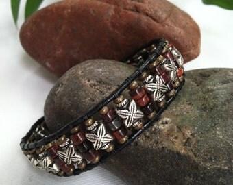 Men Leather bracelet, Leather bracelet, Mens Bracelet, red tiger eye, tigereye bracelet, Leather Wrap, boyfriend bracelet, mens leather