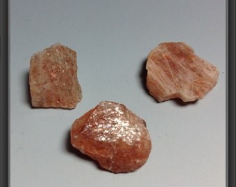 Sunstone from Tanzania - Natural - Rough 3 stones - 16 to 19mm long