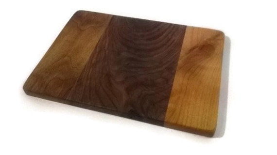 Walnut And Alder Wood Cutting Board / Dark Walnut / 13x9