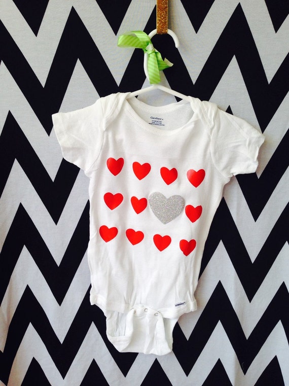Items similar to Glitter heart baby onesie on Etsy
