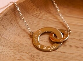 Personalised Gold Plated Interlocking Circle Necklace With Two Circles Intertwined - Gift for lovers, girlfriend boyfriend, christmas gift