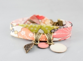 Girl flower  fabric Bracelet - Liberty of London bracelet Mauvey pastel - Flowers - childrens jewelry