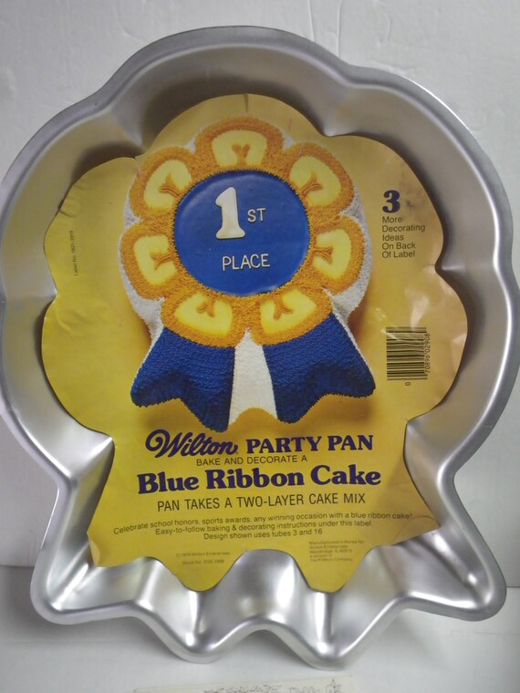 Wilton Blue Ribbon 1st Place Award Cake Pan