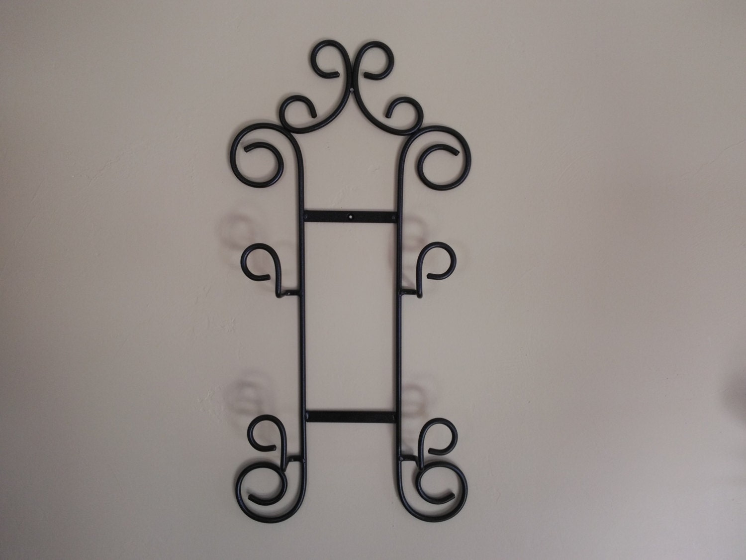 Metal plate rack plate holder plate hanger plate display