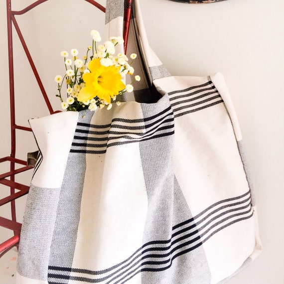 Spanish Canvas bag by DesignBySmila on Etsy