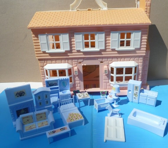 american plastic 4 room dollhouse