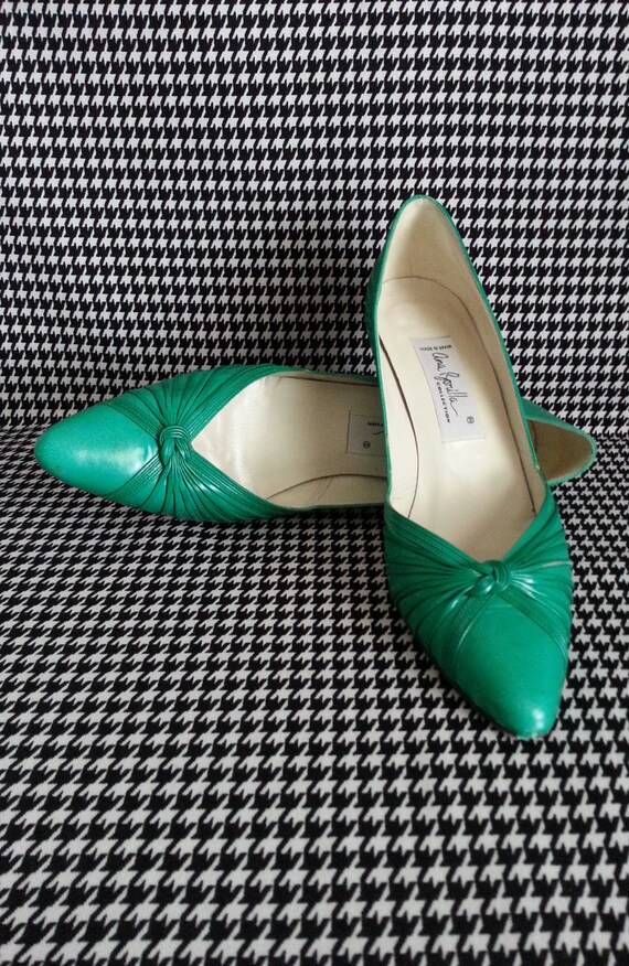 Vintage Kelly Green Heels by Ana Bonilla 80's Emerald
