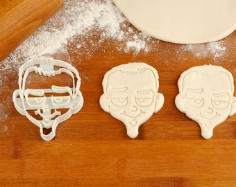 Big Bang Theory  Cookie Cutter mr and mrs cake  topper 