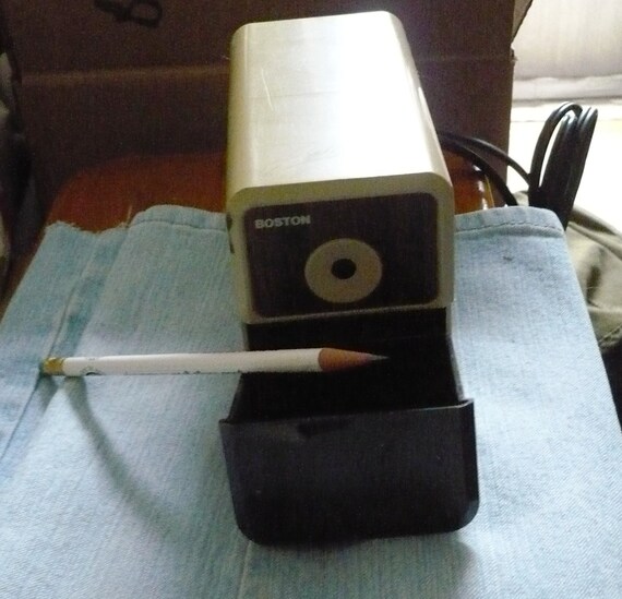 Vintage Boston Electric Pencil Sharpener Model 18 Works