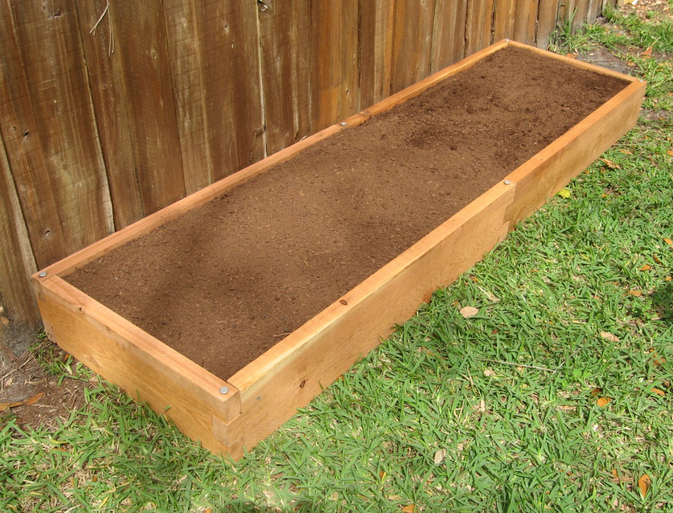 2x8 Cedar Raised Garden Bed