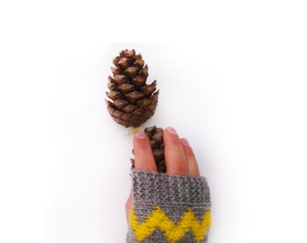 wrist warmer Christmas gift ideas Warm gloves Chevron gifts Gift under ...