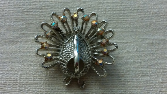 Peacock Brooches Vintage 9