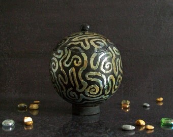 raku pottery ceramic jar with lid, ceramic box, jewelry box, lidded jar, sugar bowl, art deco jar , black and gold jar, trinket box