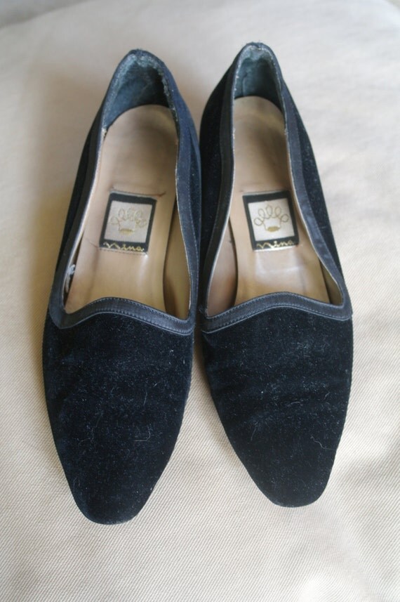 Vntg 80's Nina Velvet Low-Heeled Loafer-Style Shoes Sz