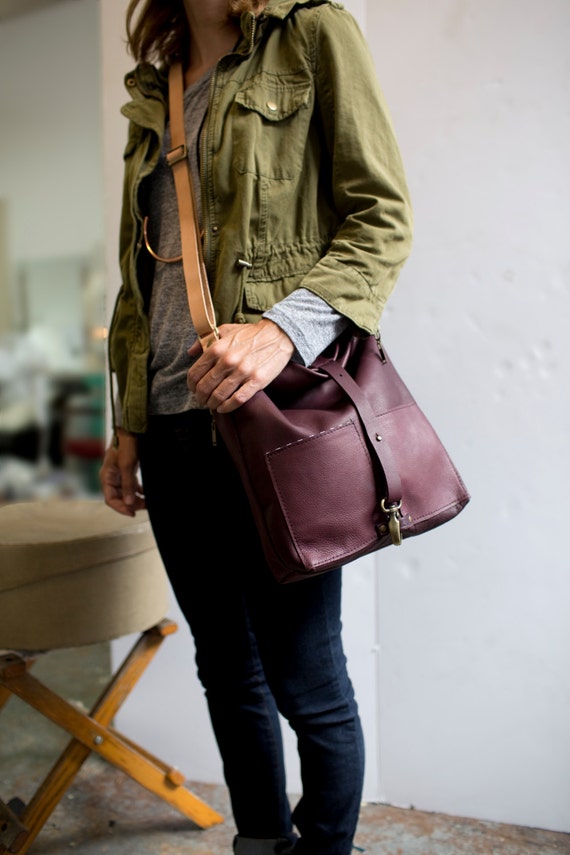 womens leather pocketbooks
