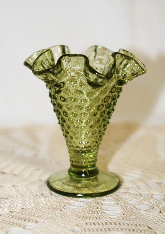 Vintage Green Hobnail Ruffle Edge Mini Vase