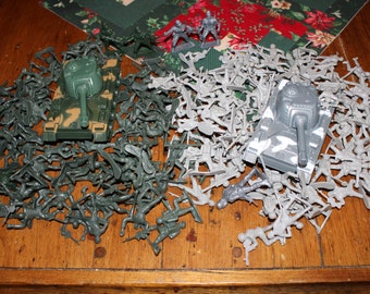 Huge Vintage Plastic Toy Army Lot Military Tank Green Grey Army Guys ...