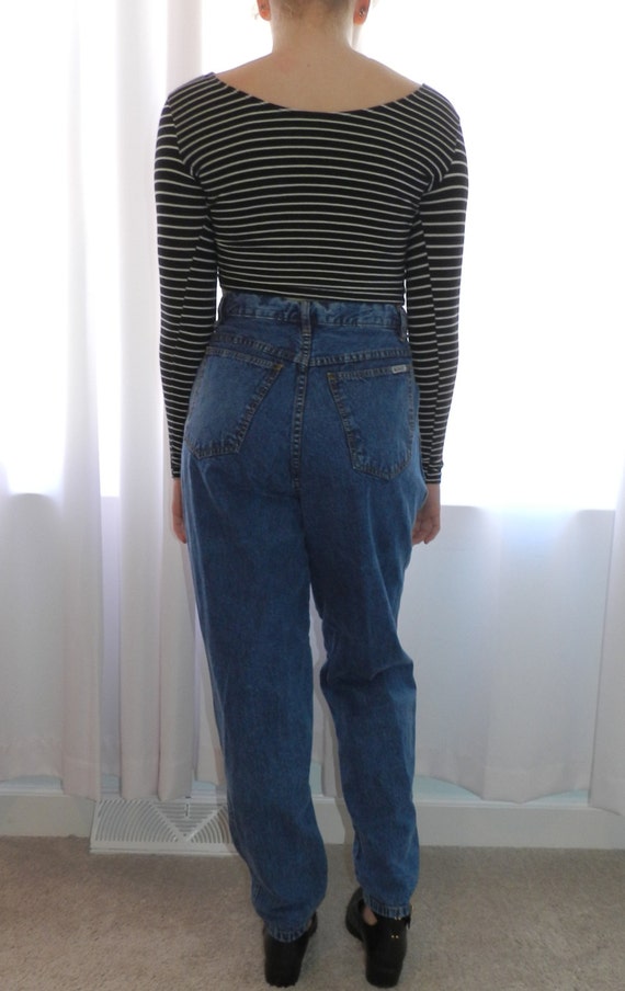 very baggy jeans