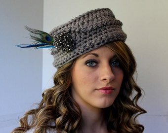 Crochet Pillbox Hat Pattern - Vintage Inspired - Photo Tutorial for Embellishments Womans Fashion No. 74