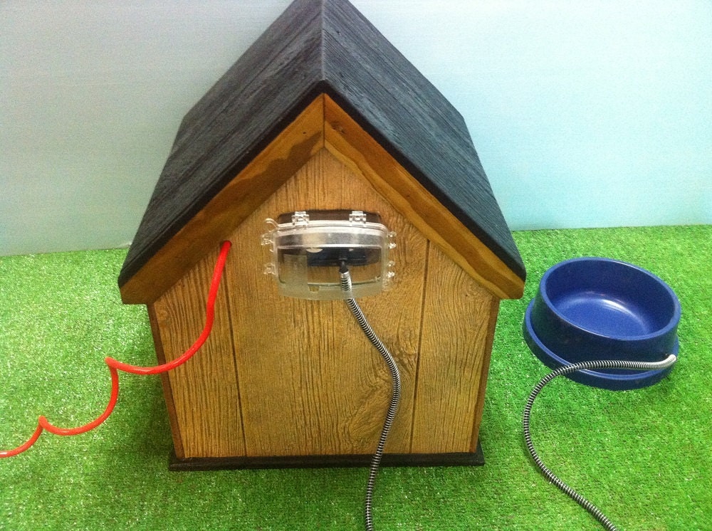 HEATED outdoor CAT HOUSE/heated bowl Ships Next Bus. Day