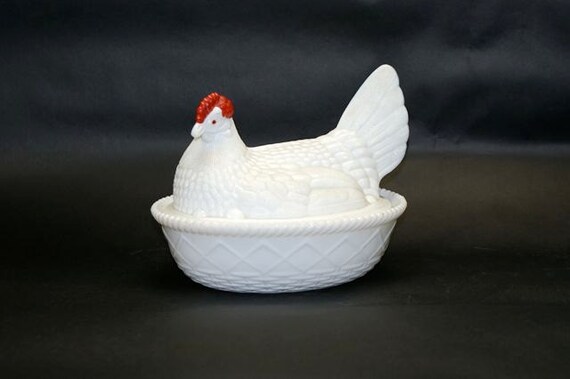 Hen Chicken Covered Dish Ceramic Bowl White Vintage Candy