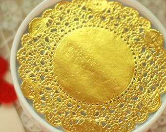 20 Romantic Ivy Lace Paper Doilies - Gold (4in)