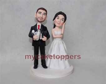 Custom wedding Cake Toppers/ Figurine/ personalized/ birthday cake toppers/ customzied cake topper from your photo