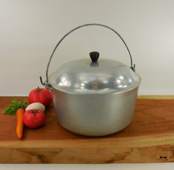 193040s Household Institute Cookware 6 Quart Dutch Oven Pot